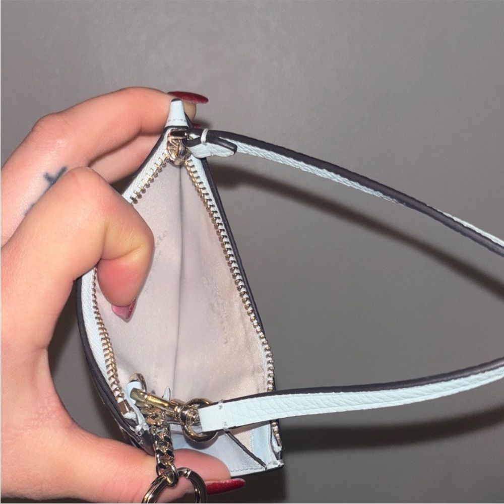 Kate Spade Light Blue Wristlet pebbled leather NWT - Picture 7 of 8